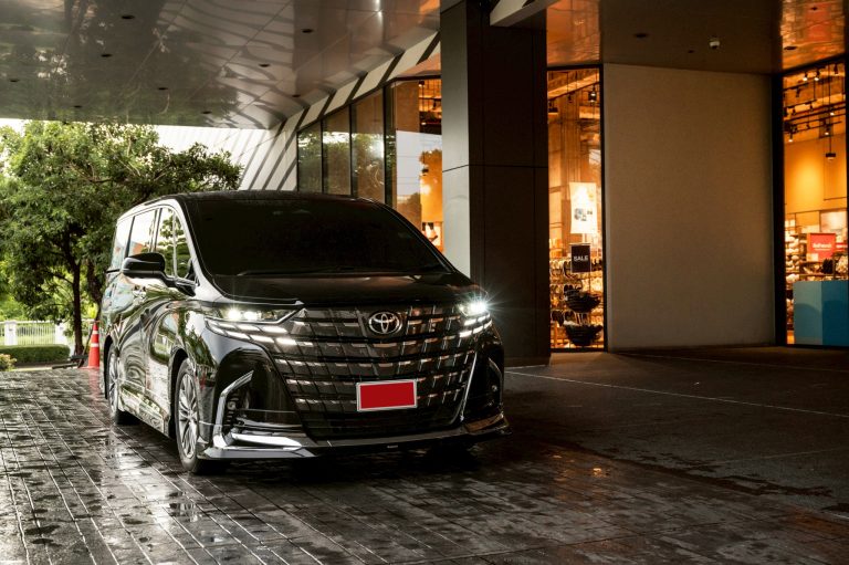 Rent alphard3