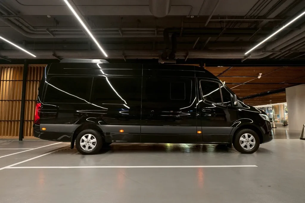 บริการให้เช่า benz sprinter พร้อมคนขับ