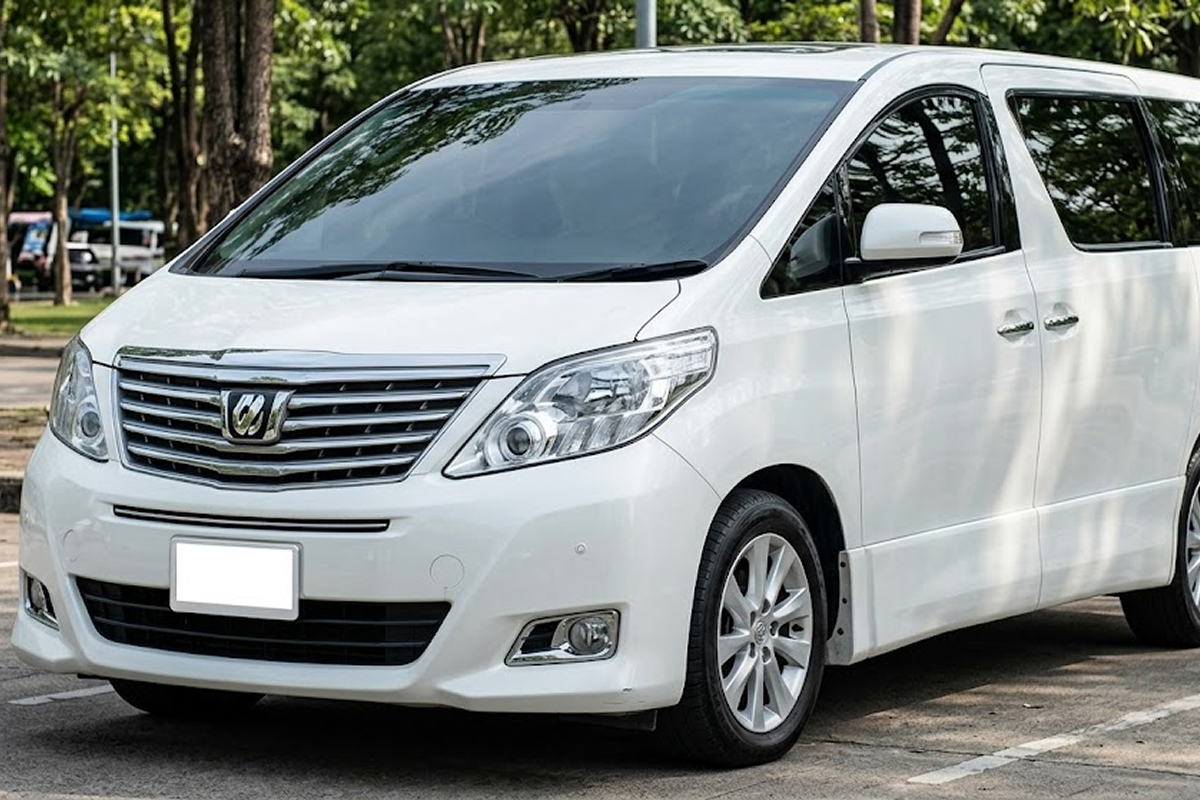 รถเช่า Alphard พาทัวร์ไหว้พระในกรุงเทพ